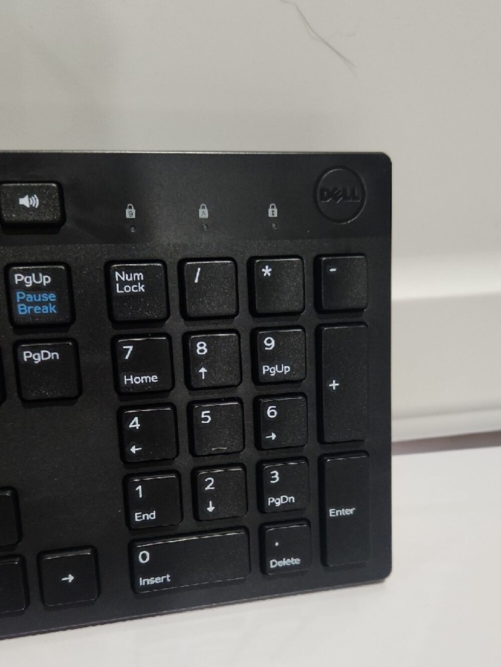 Dell Slim USB Keyboard - New In Box - Picture 2 of 10